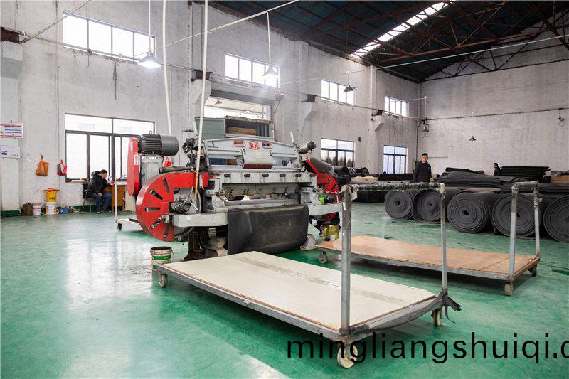 生(sheng)産設(she)備(bei)